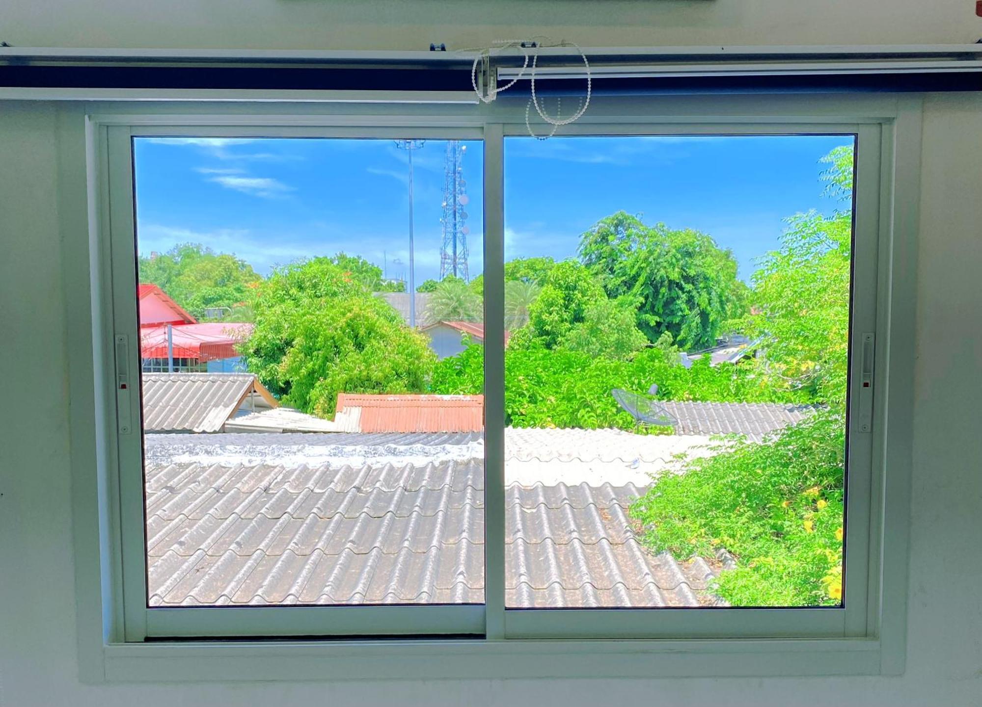 Zleepinezz Hostel Phra Nakhon Si Ayutthaya Ngoại thất bức ảnh