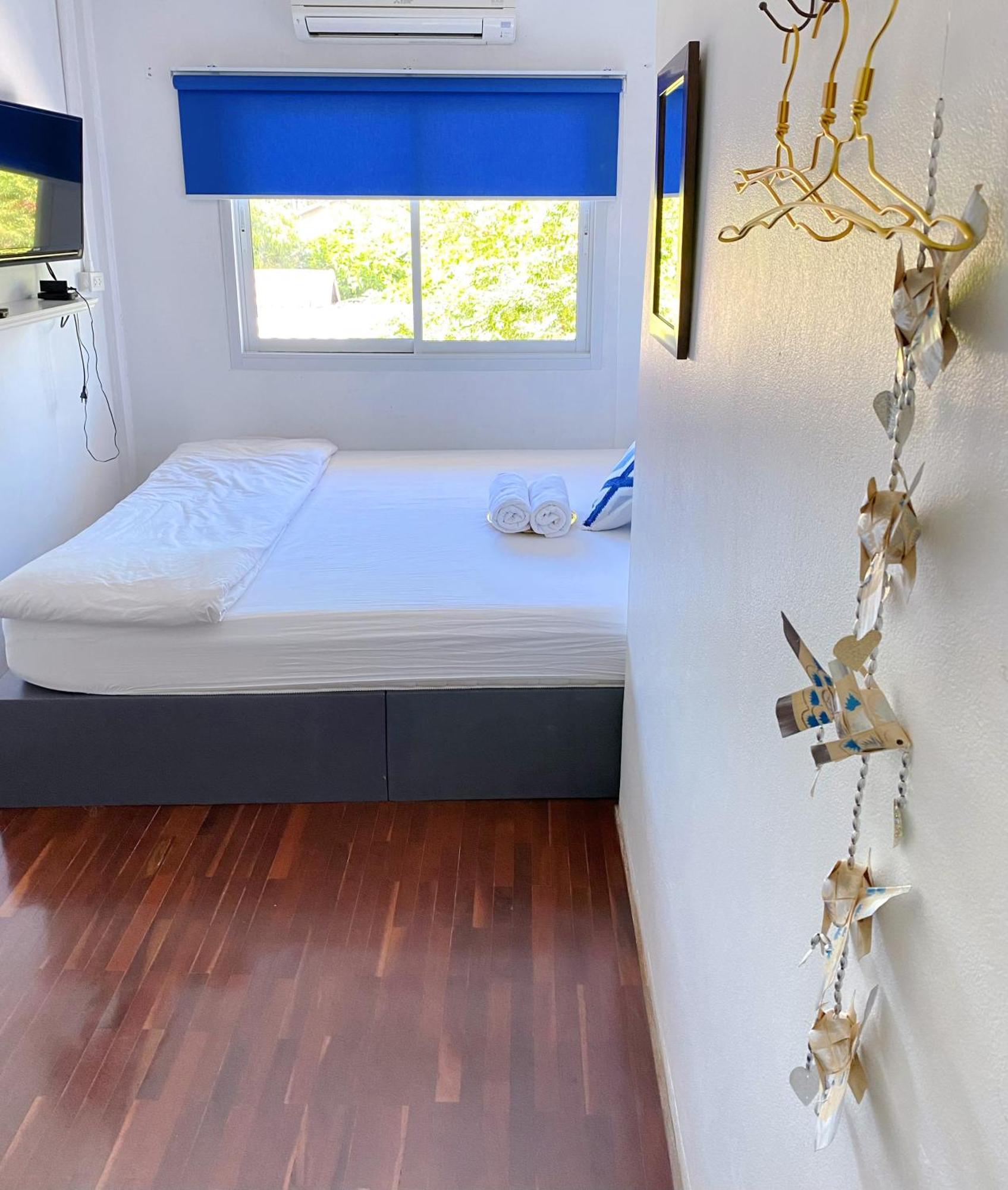 Zleepinezz Hostel Phra Nakhon Si Ayutthaya Ngoại thất bức ảnh