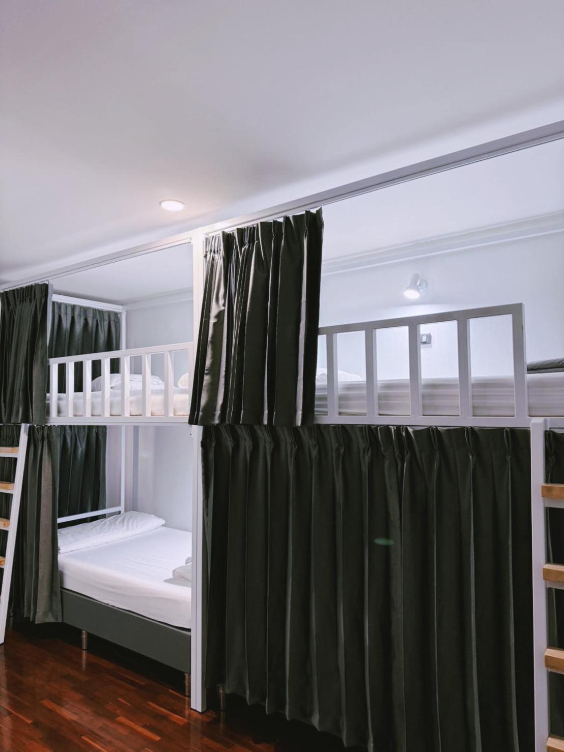 Zleepinezz Hostel Phra Nakhon Si Ayutthaya Ngoại thất bức ảnh